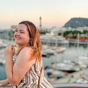 Meet your Posher, Chloe